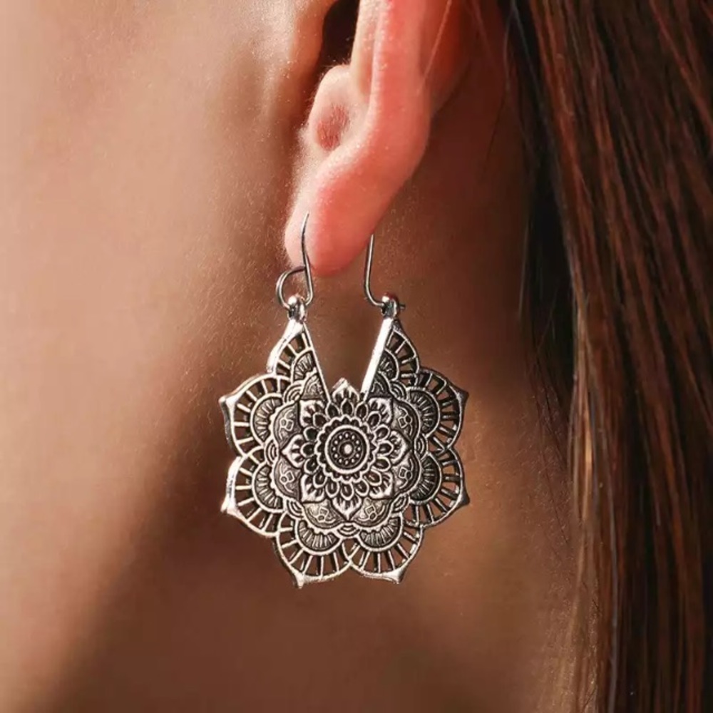 Host Pick! Antiqued boho silver earrings - Picture 5 of 8